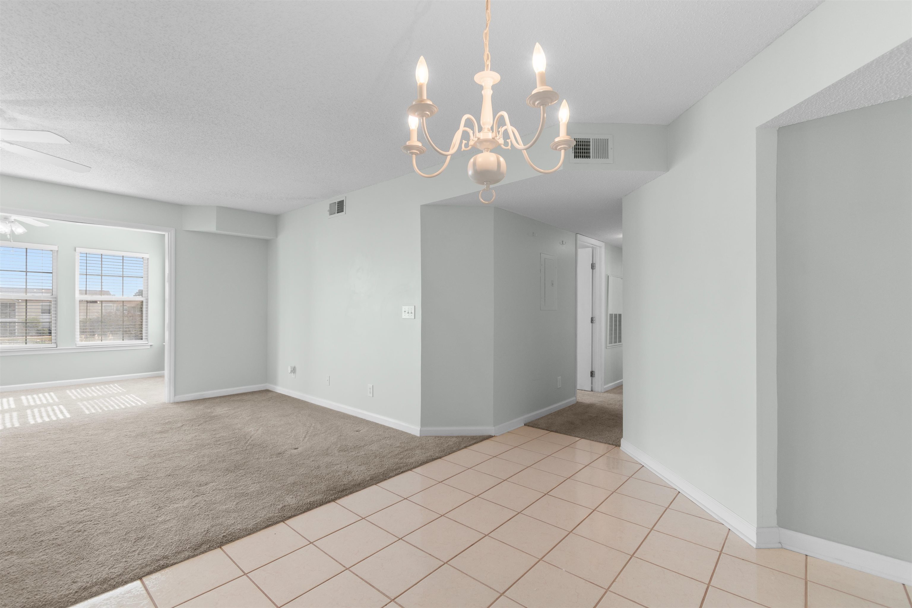 2268 Essex Dr. Property Photo 6
