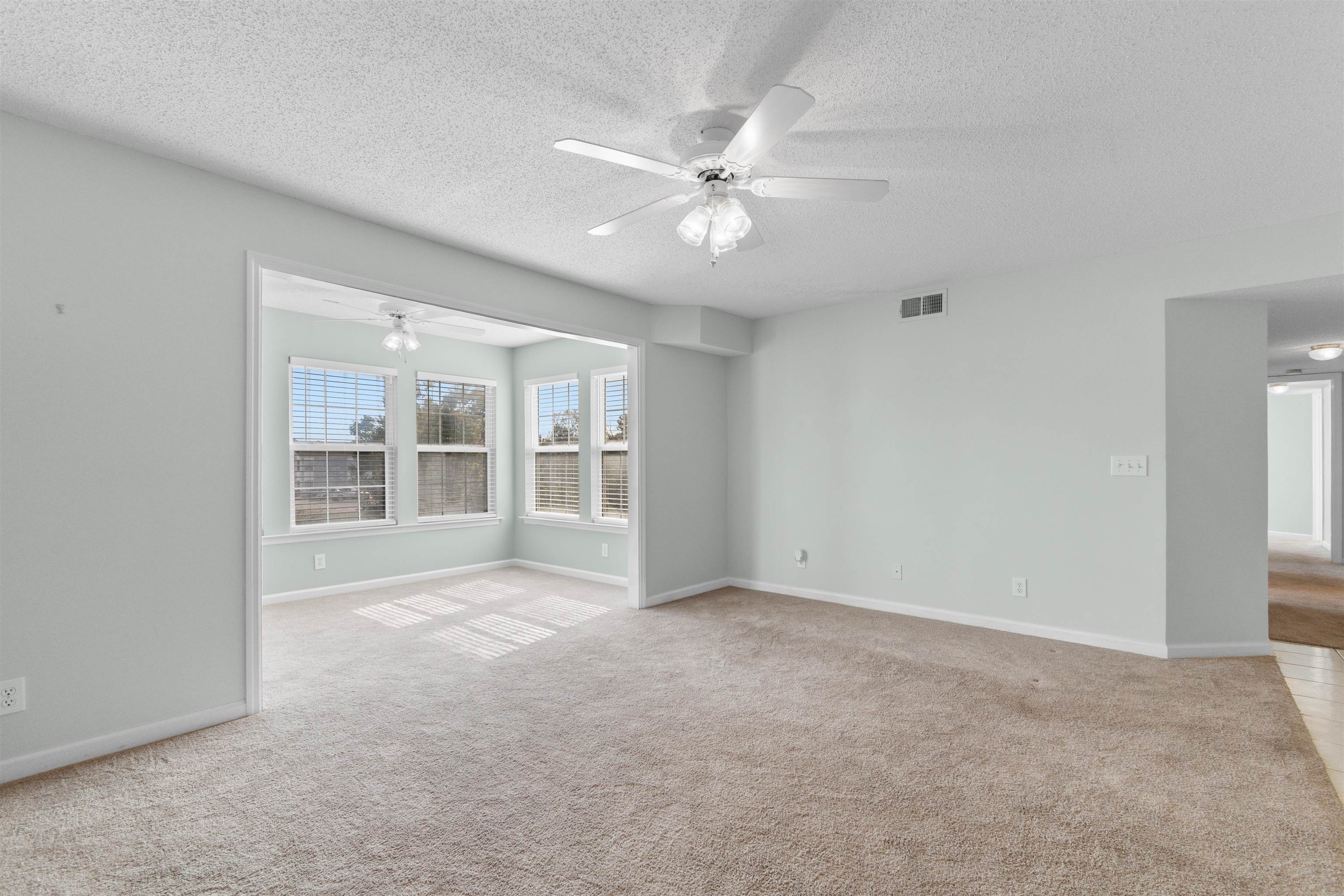 2268 Essex Dr. Property Photo 8