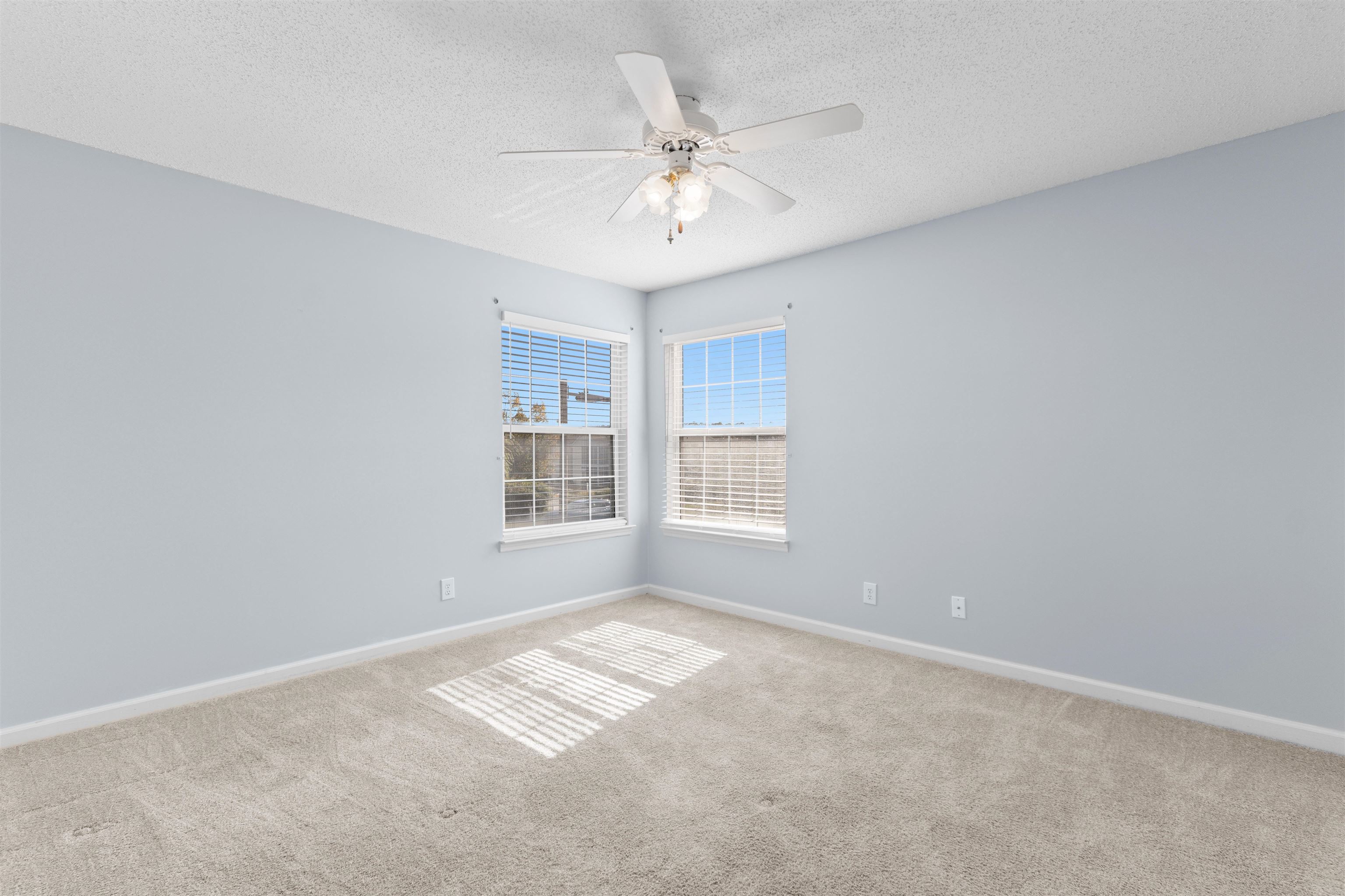 2268 Essex Dr. Property Photo 11