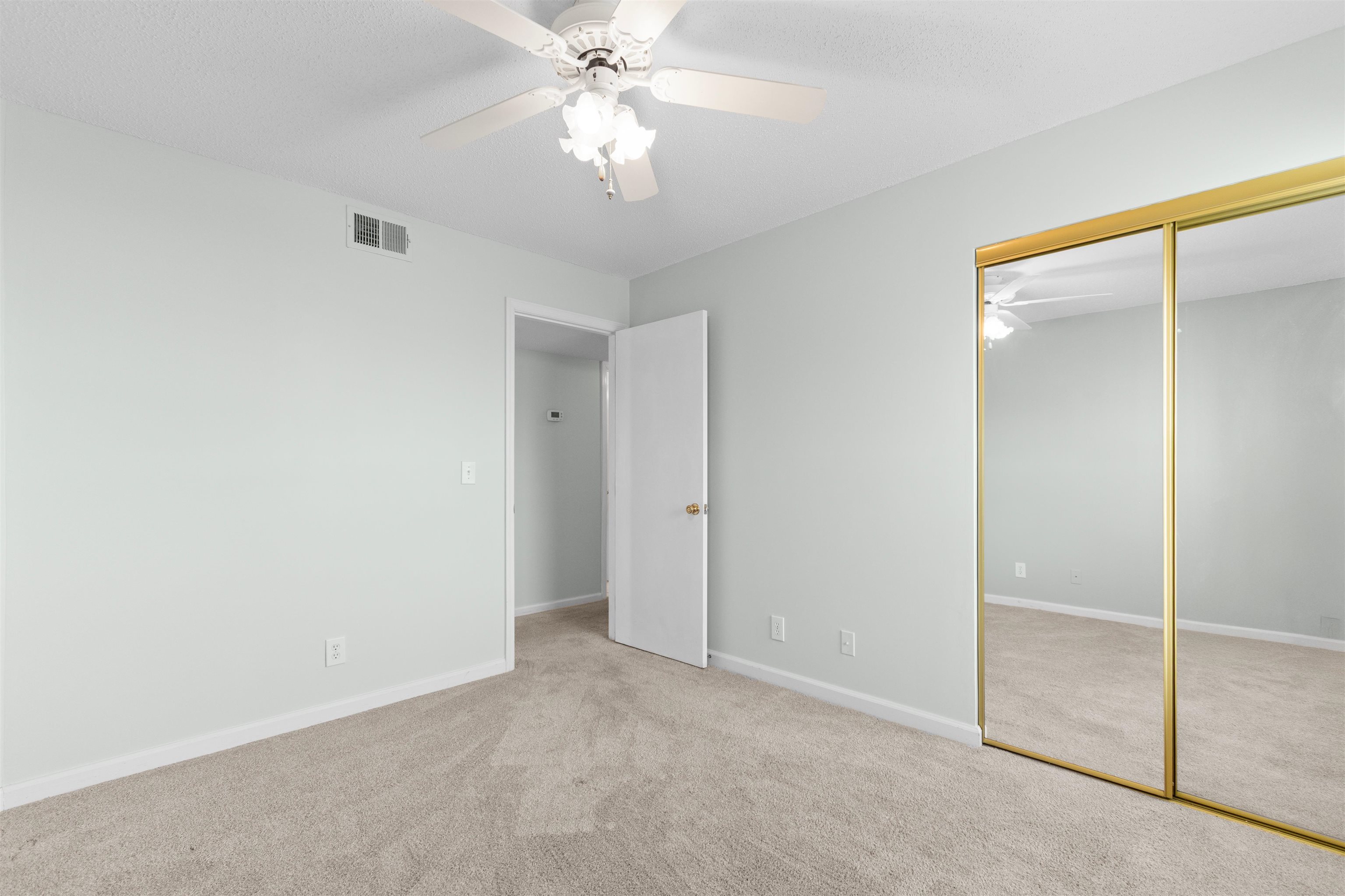 2268 Essex Dr. Property Photo 18