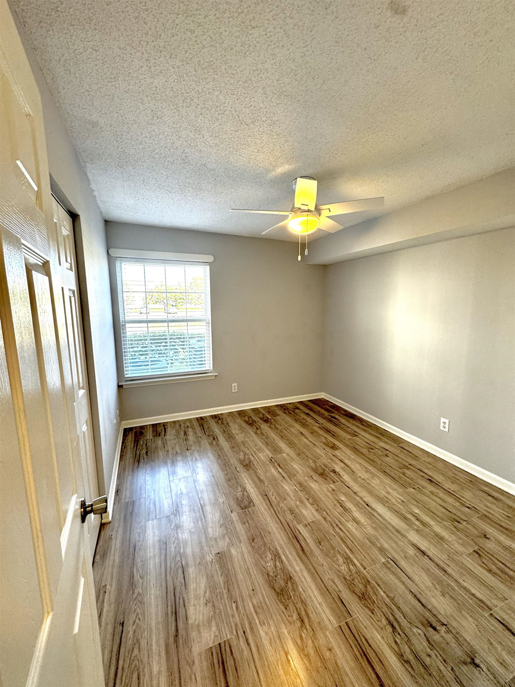 8650 Southbridge Dr. Property Photo 23