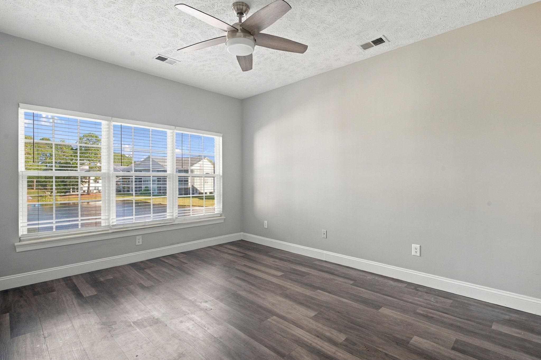 5090 Windsor Green Way Property Photo 27