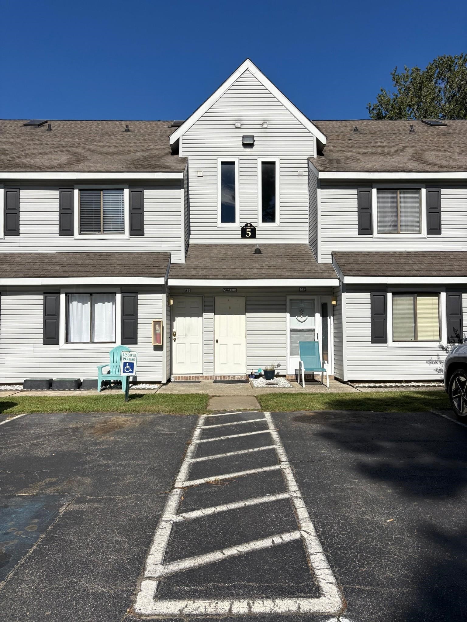 500 Fairway Village Dr. Property Photo 1