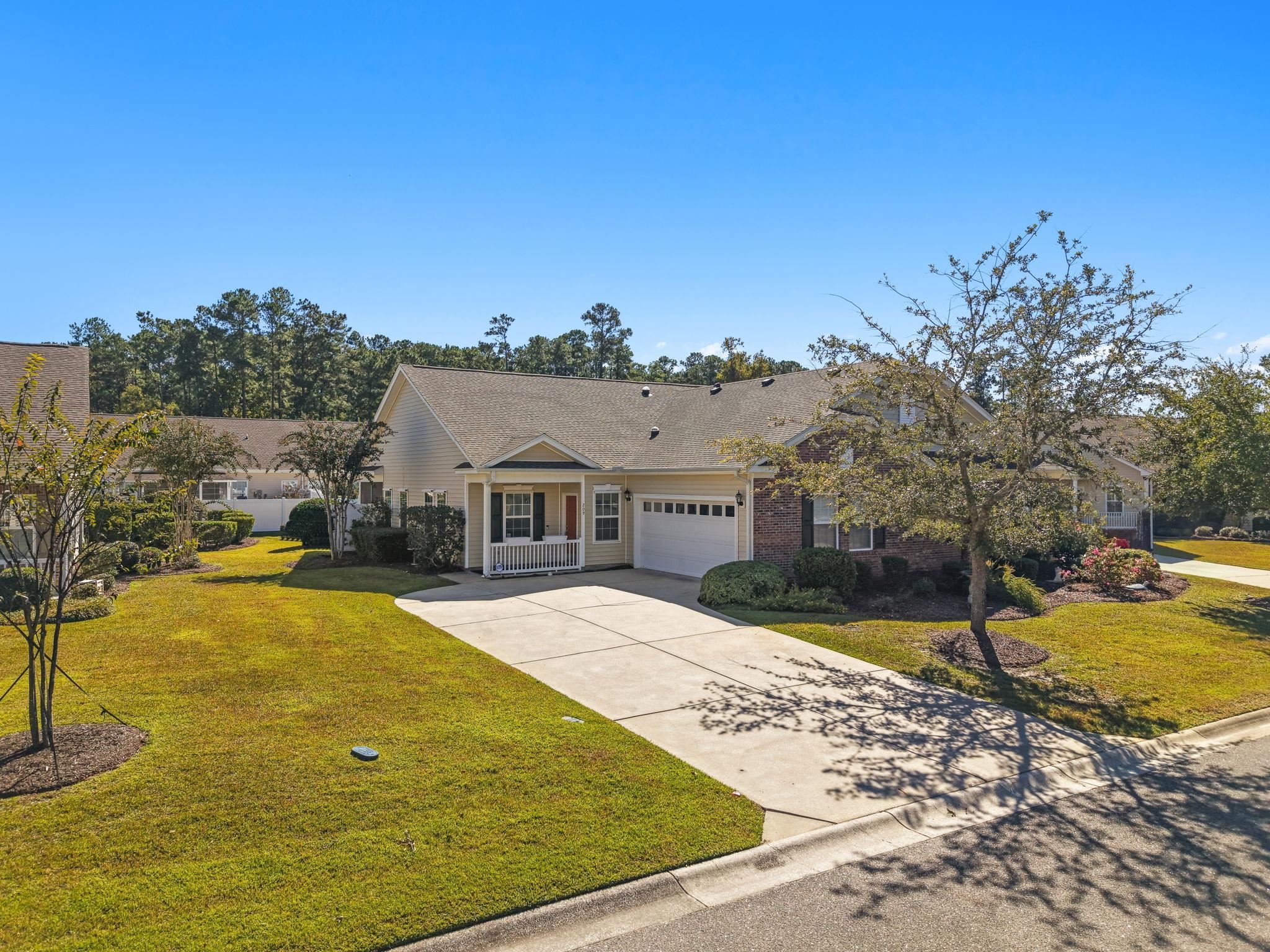 209 Rose Water Loop Property Photo 1