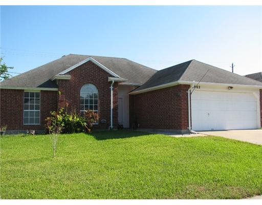 2802 Quebec Dr Property Photo 1