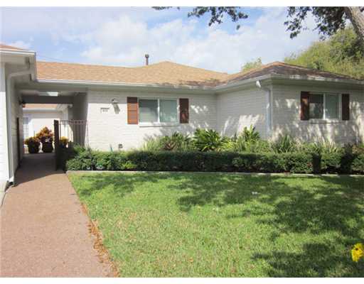 466 Coral Pl Property Photo 1