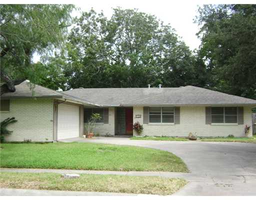 610 Coral Pl Property Photo 1