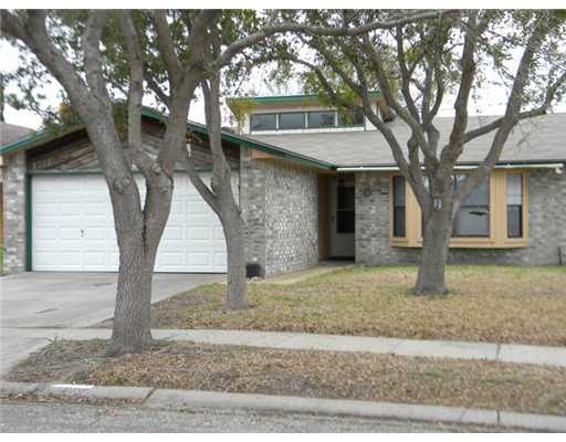 2733 Alvin Dr Property Photo 1