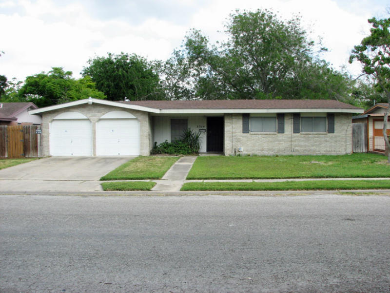 5314 Hitching Post Property Photo 1