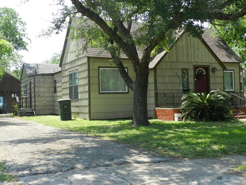 732 Mcintyre Property Photo 1