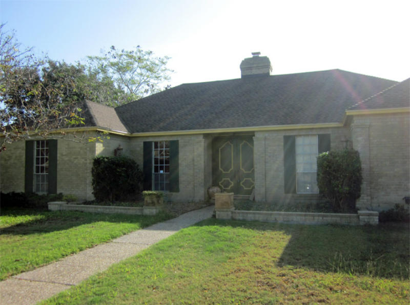 6418 Long Circ Property Photo 1