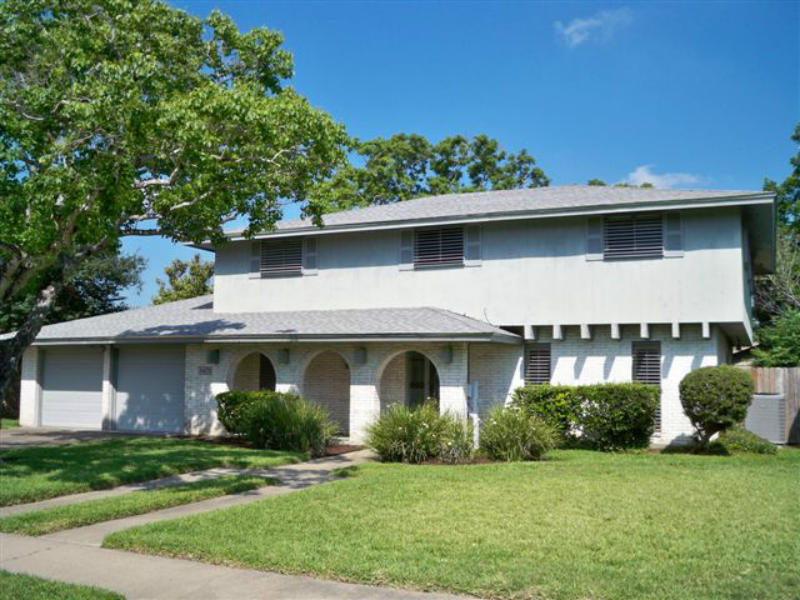 5613 Dominica Dr Property Photo 1