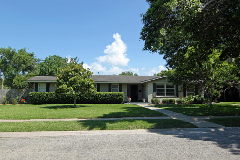 401 Pasadena Pl Property Photo 1