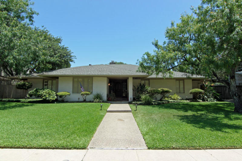 4934 Oakmont Dr Property Photo 1