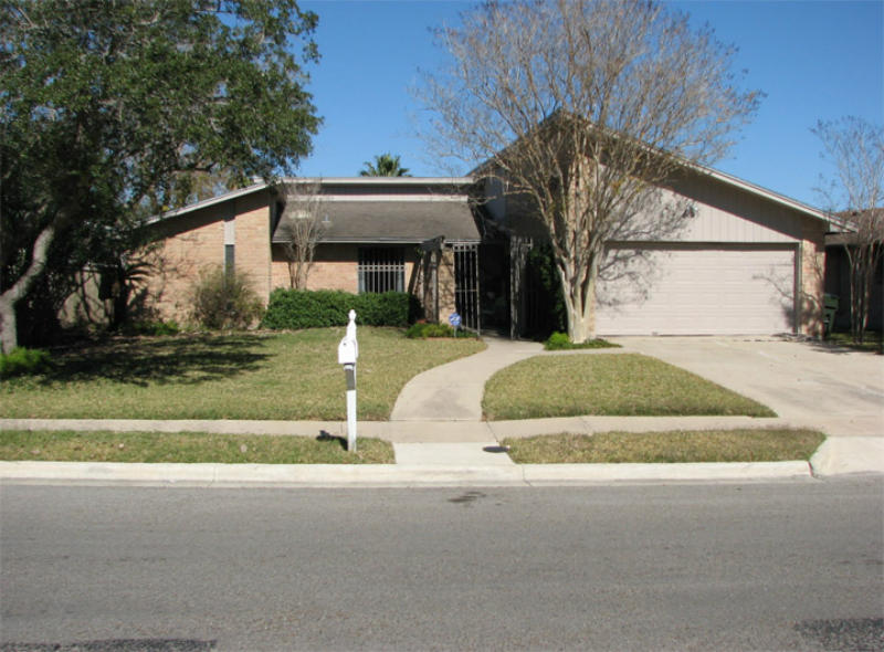 4606 Acushnet Dr Property Photo 1