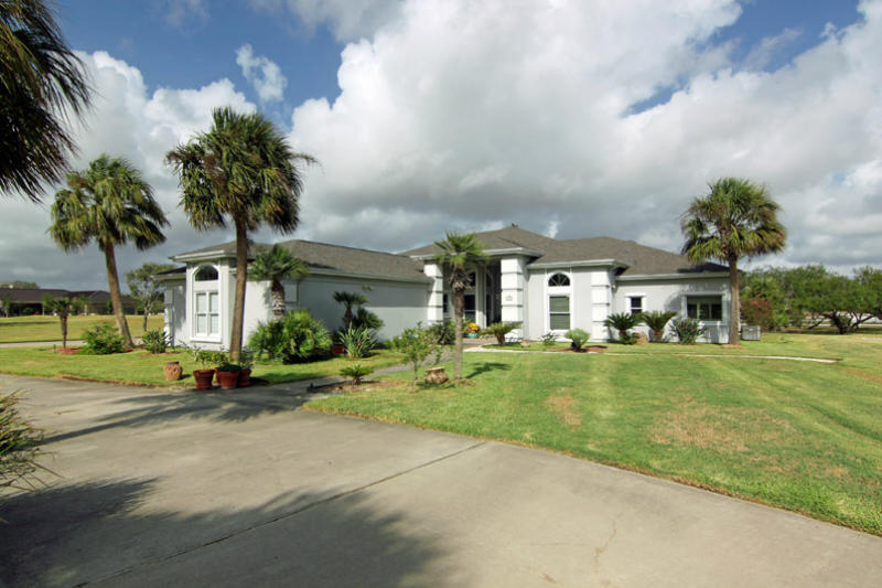3436 Newcastle Dr Property Photo 1