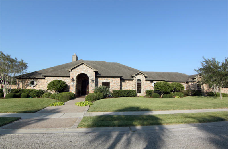 8046 Villefranche Dr Property Photo 1