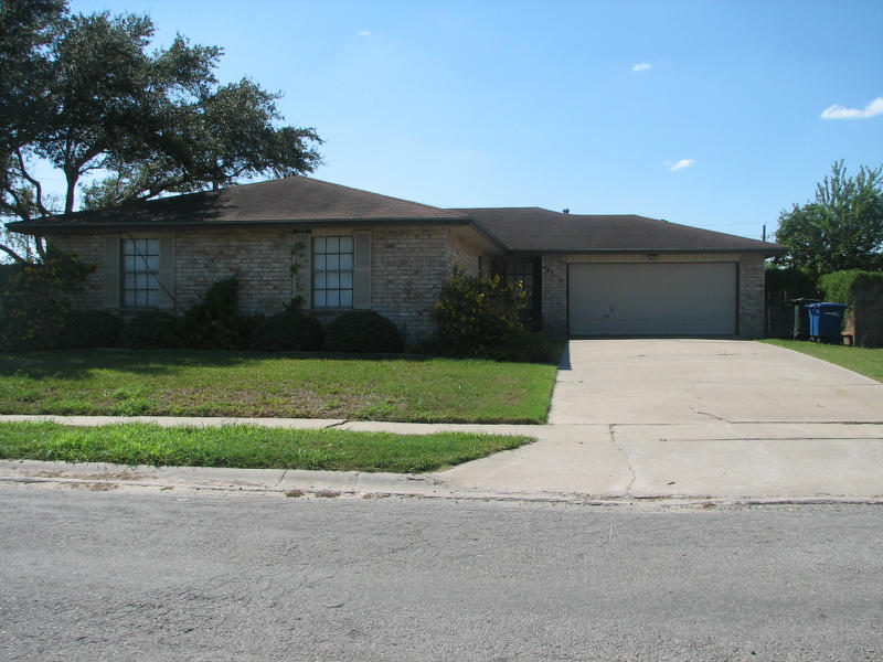 4301 Catfish Dr Property Photo 1