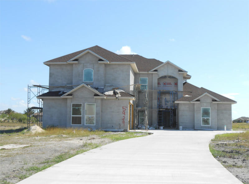 5929 Lago Vista Dr Property Photo 1