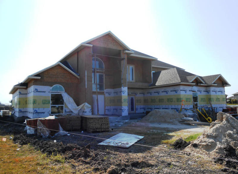 5933 Lago Vista Dr Property Photo 1