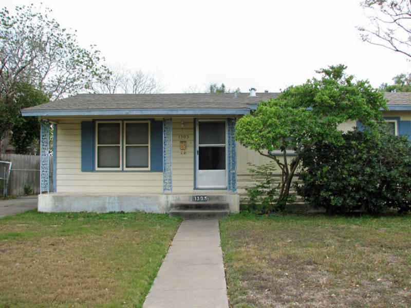 1305 Ray Dr Property Photo 1