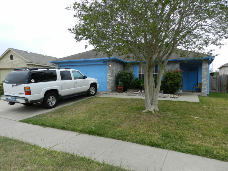 7913 Falcon Dr Property Photo 1
