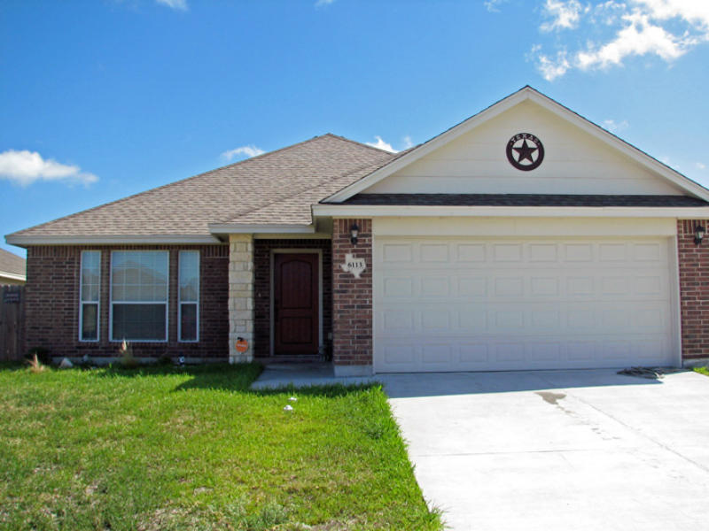 6113 Queen Bess Dr Property Photo 1