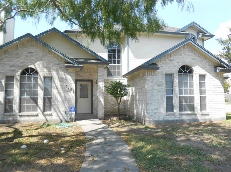 5101 Queens Ct Property Photo 1