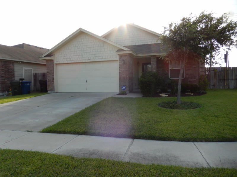 7510 Angelwing Dr Property Photo 1
