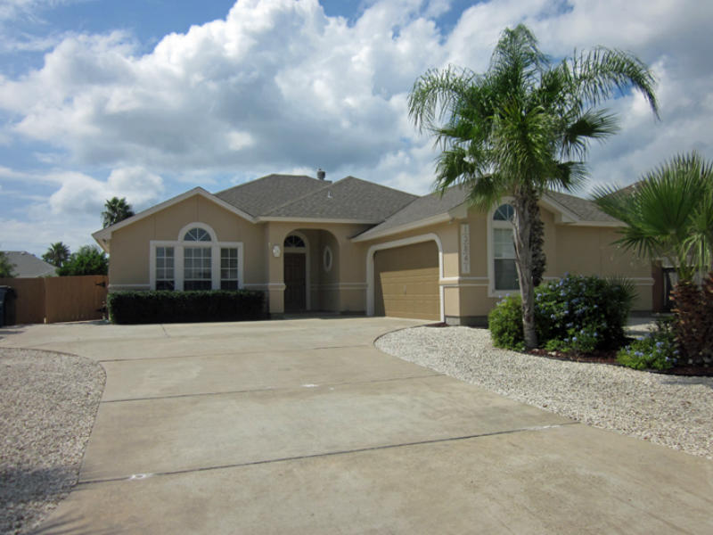 13841 Doubloon St Property Photo 1