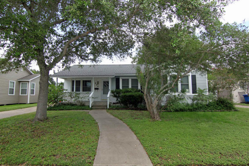 906 Cunningham St Property Photo 1
