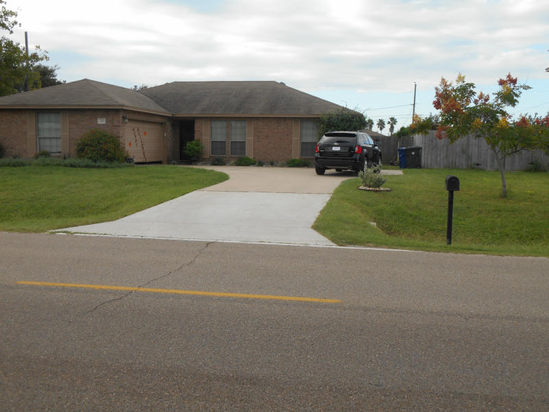205 Yorktown Blvd Property Photo 1