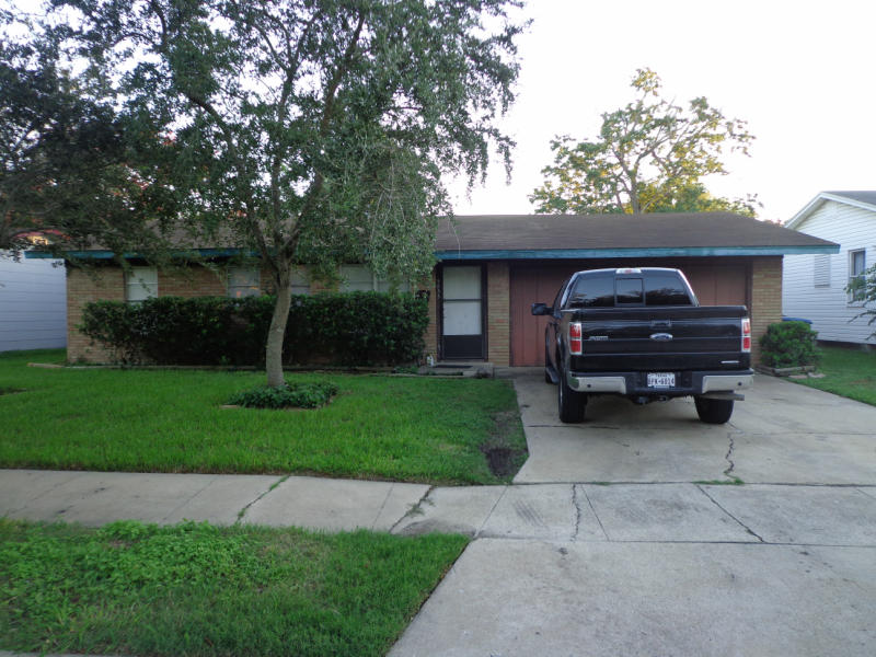 5833 Norvel Dr Property Photo 1