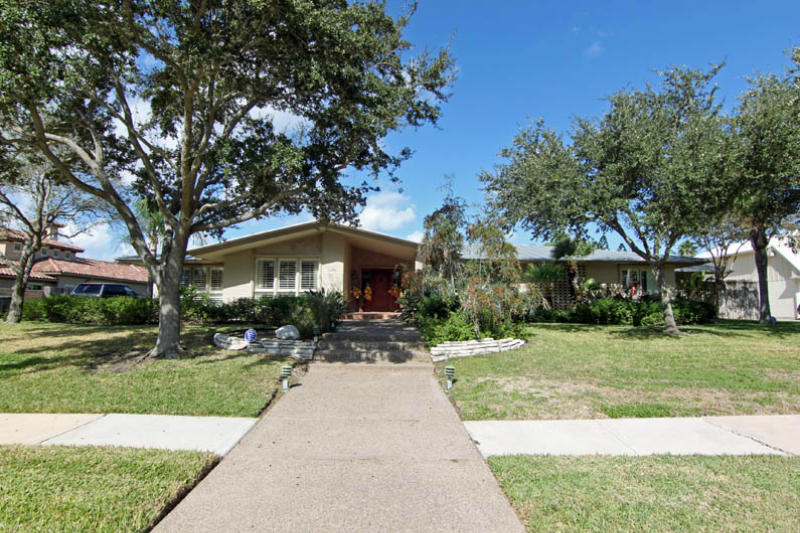 126 Amistad St Property Photo 1