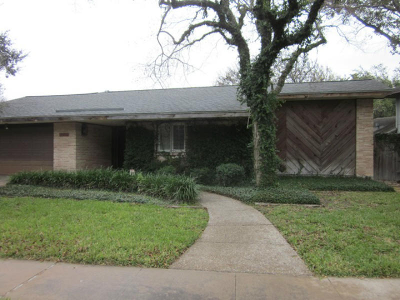 5034 Moultrie Dr Property Photo 1