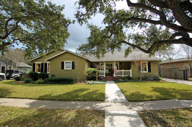 329 Peerman Pl Property Photo 1
