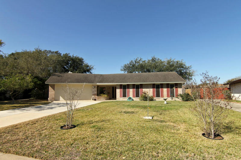 5009 Moultrie Dr Property Photo 1