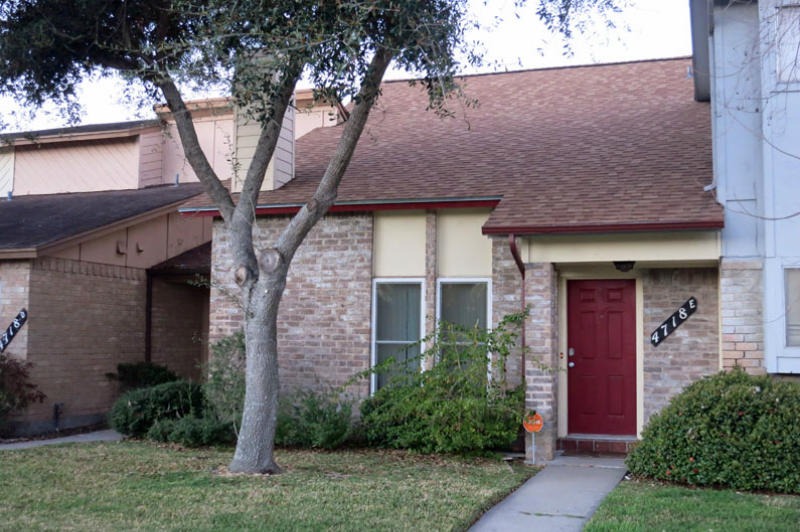 4718 Cedar Pass E Property Photo 1