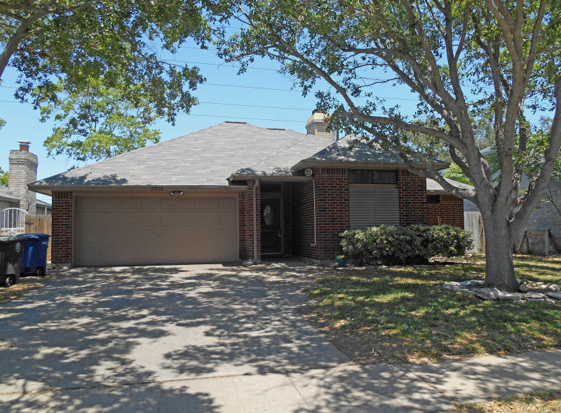 6830 Holiday Property Photo 1