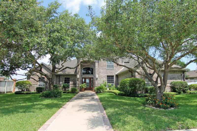 8145 Marseille Dr Property Photo 1