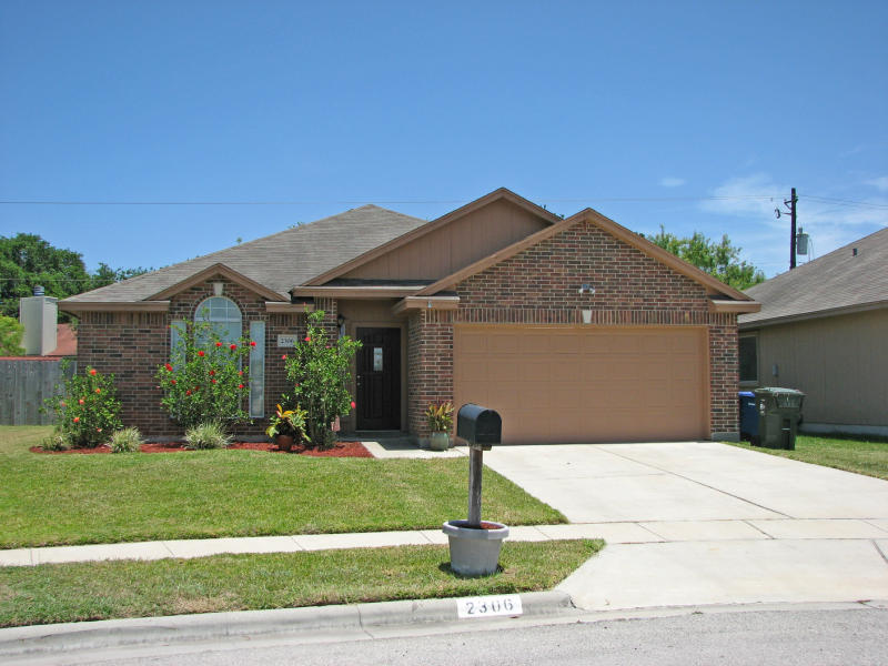 2306 Light Wind Dr Property Photo 1