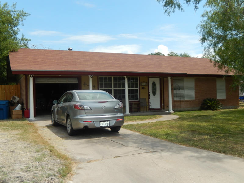 1002 Oak Street Property Photo 1