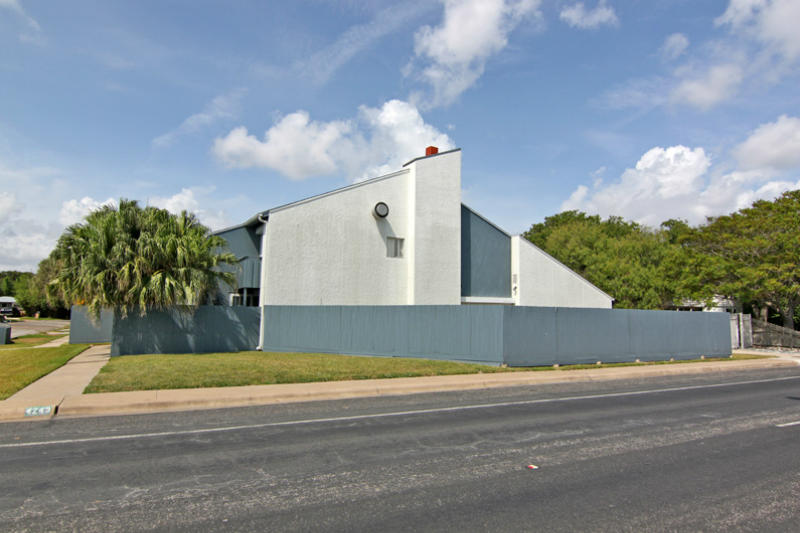 4243 Ocean Dr Property Photo 1