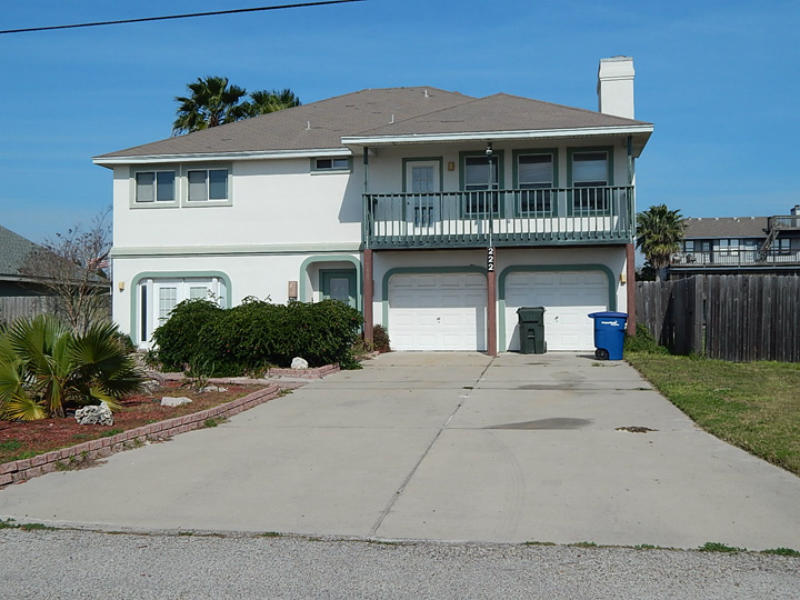 222 Whiteley Dr Property Photo 1