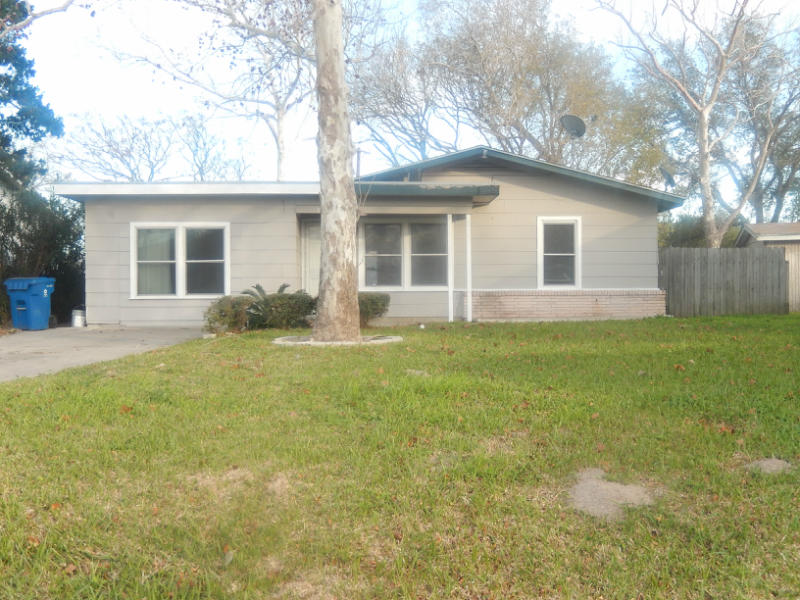 3036 Sunset Dr Property Photo 1