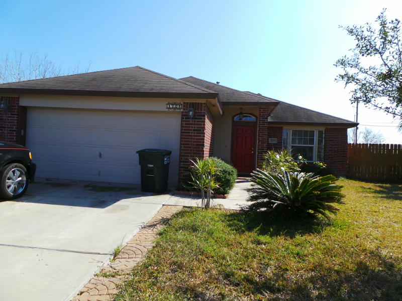 1706 Overland Trail Property Photo 1