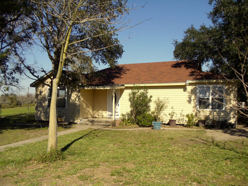 12822 Hearn Rd Property Photo 1
