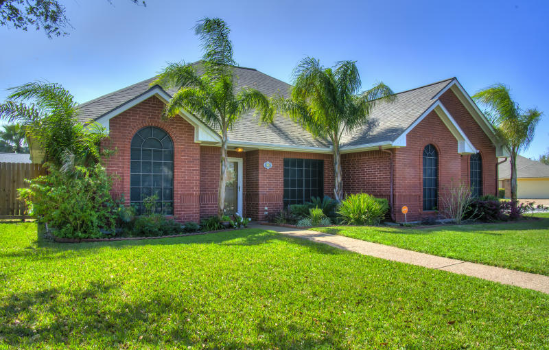 306 Long Point Dr Property Photo 1