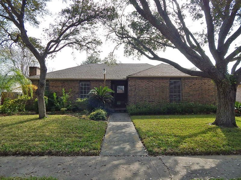 4417 Greensboro Dr Property Photo 1