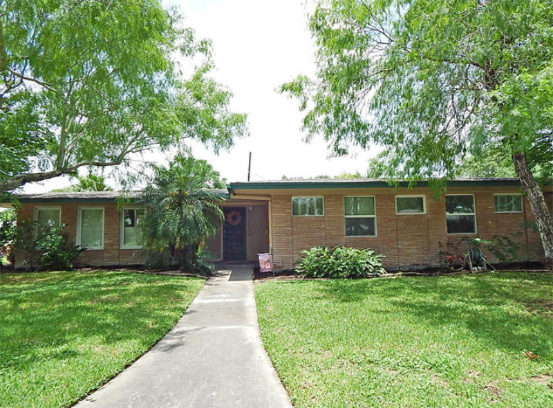 934 Miramar Pl Property Photo 1